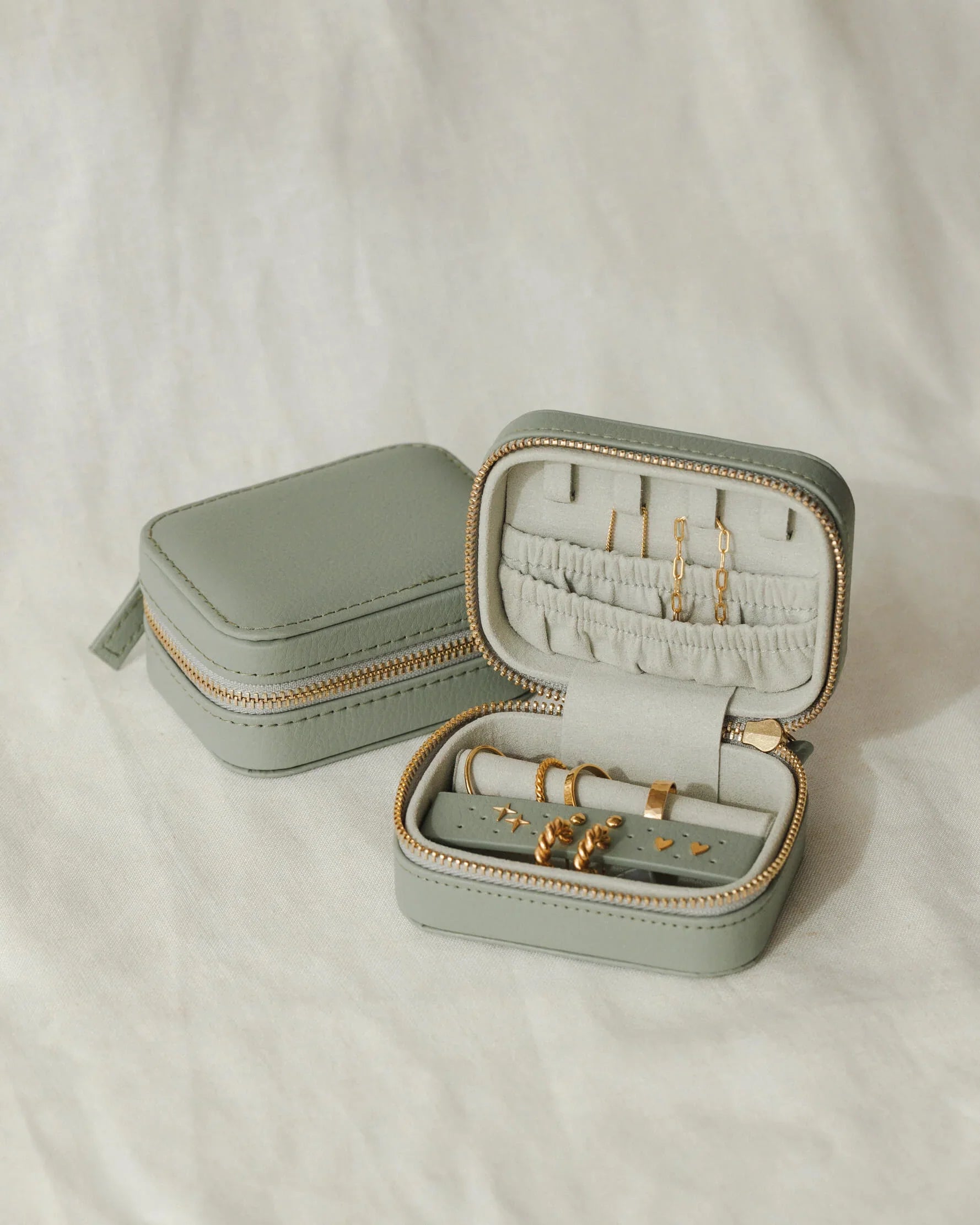 🎁 Sidekick Jewelry Case (Free over $150)