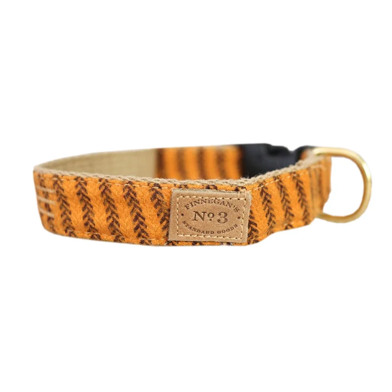 Squash Tweed Collar