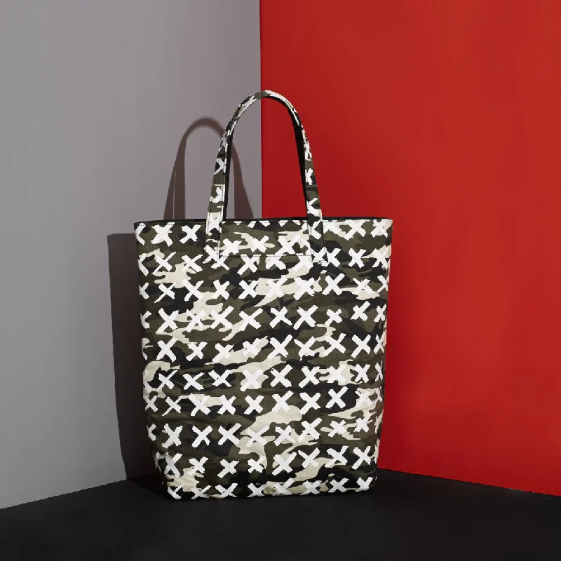 Travel Tote Camo-X White