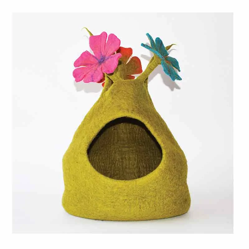 KARMA CAT Wool Cat Cave Bouquet